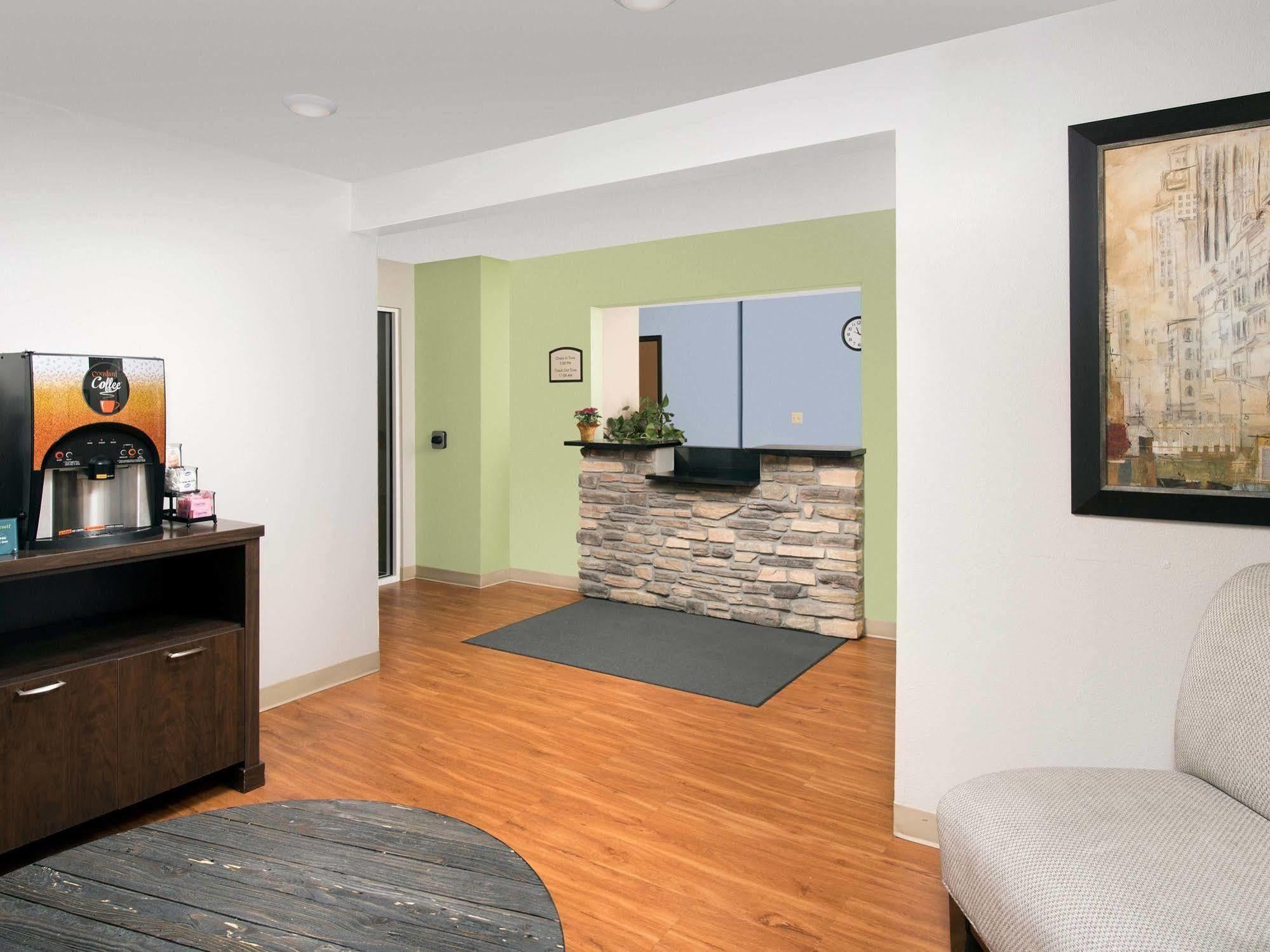 Extended Stay America Suites - Denver - Airport ออโรรา ภายนอก รูปภาพ