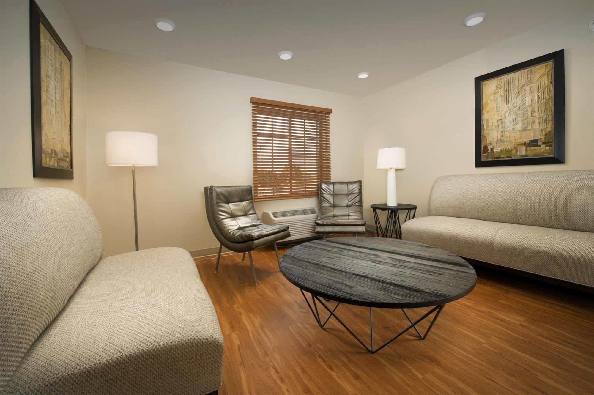 Extended Stay America Suites - Denver - Airport ออโรรา ภายนอก รูปภาพ
